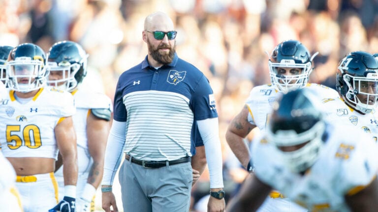 FIRST BOWL WIN FOR LEWIS AND KENT STATE